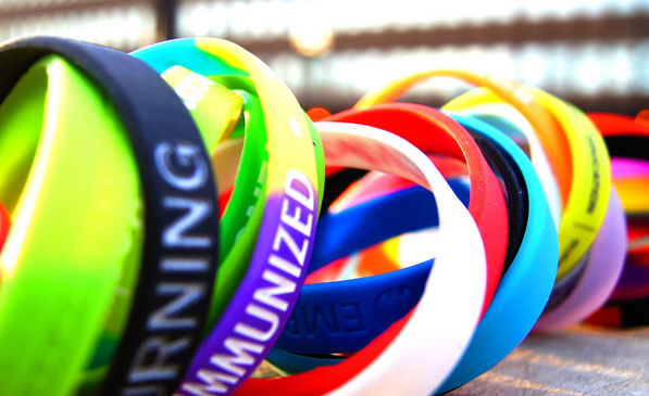 silicone fundraising wristbands set in a long line
