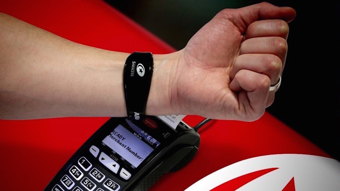 Gemalto Saracens wristband making a merchant payment